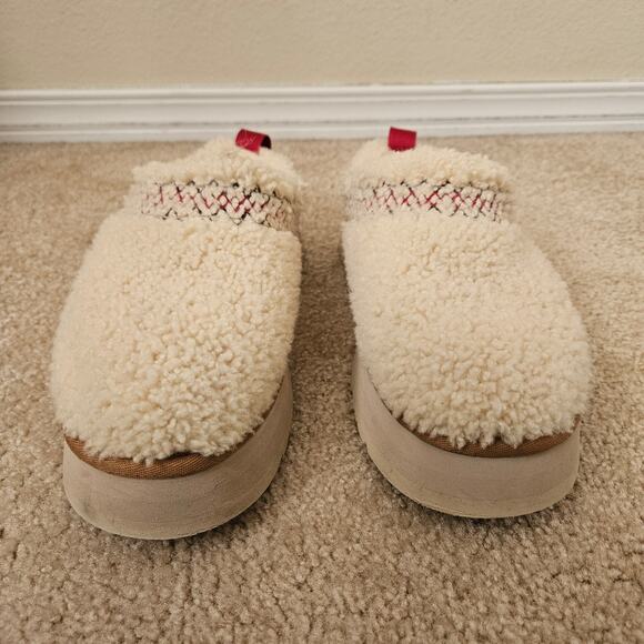 UGG Tazz braid platform mules in white borg 9 - Picture 2 of 10